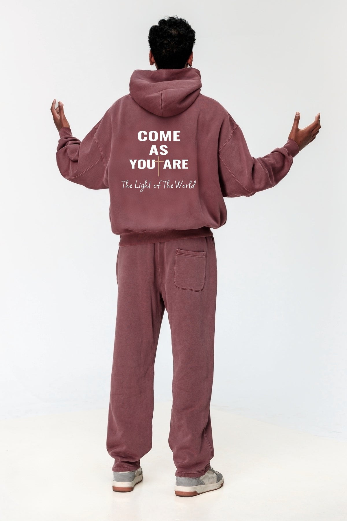 SWEAT À CAPUCHE EN POLAIRE DÉLAVÉ ENZYME EFFILOCHÉ « LOVE LIKE JESUS »